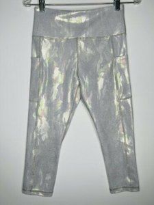 Zyia Active Camo Metallic Light n Tight Hi-Rise Capri Size 6 8 w/ Side Pocket